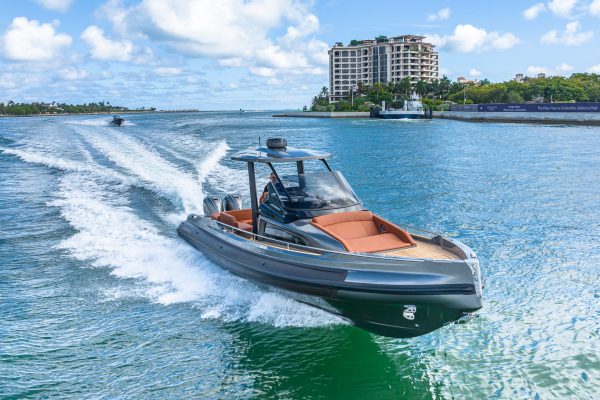 Stradivari 43 Capelli Fisher Island